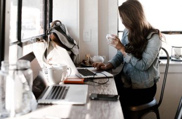 אוכל בריאה כשעובדים מהבית